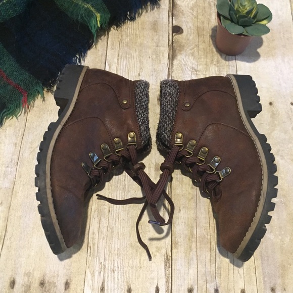 Brown Lace up winter ankle boots - Picture 8 of 15